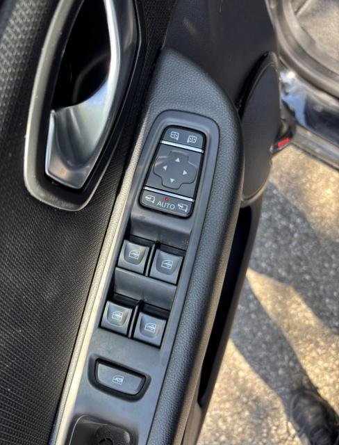 2017 2017 Renault clio Clio Berlin — photo 10
