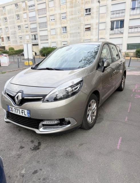2014 2013 Renault Scénic Famille SUV — photo 2